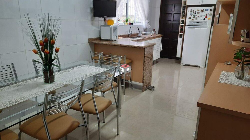 Sobrado à venda com 3 quartos, 177m² - Foto 2