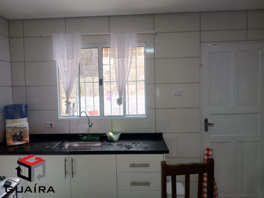 Casa à venda com 2 quartos, 250m² - Foto 3