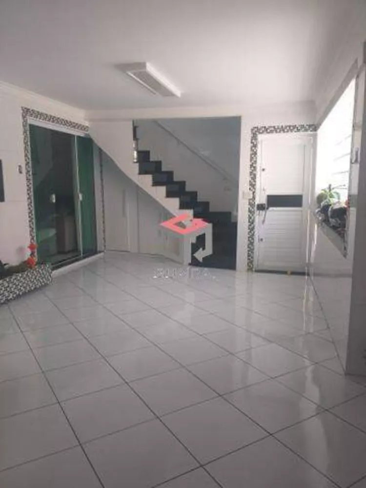 Sobrado à venda com 3 quartos, 198m² - Foto 3