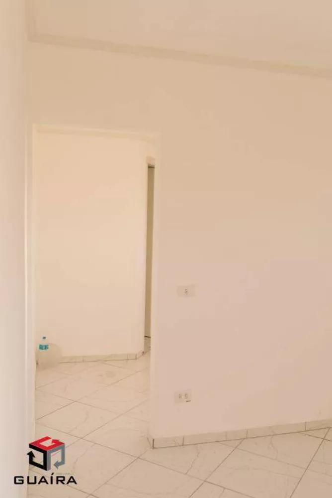 Casa Comercial à venda com 3 quartos, 200m² - Foto 2