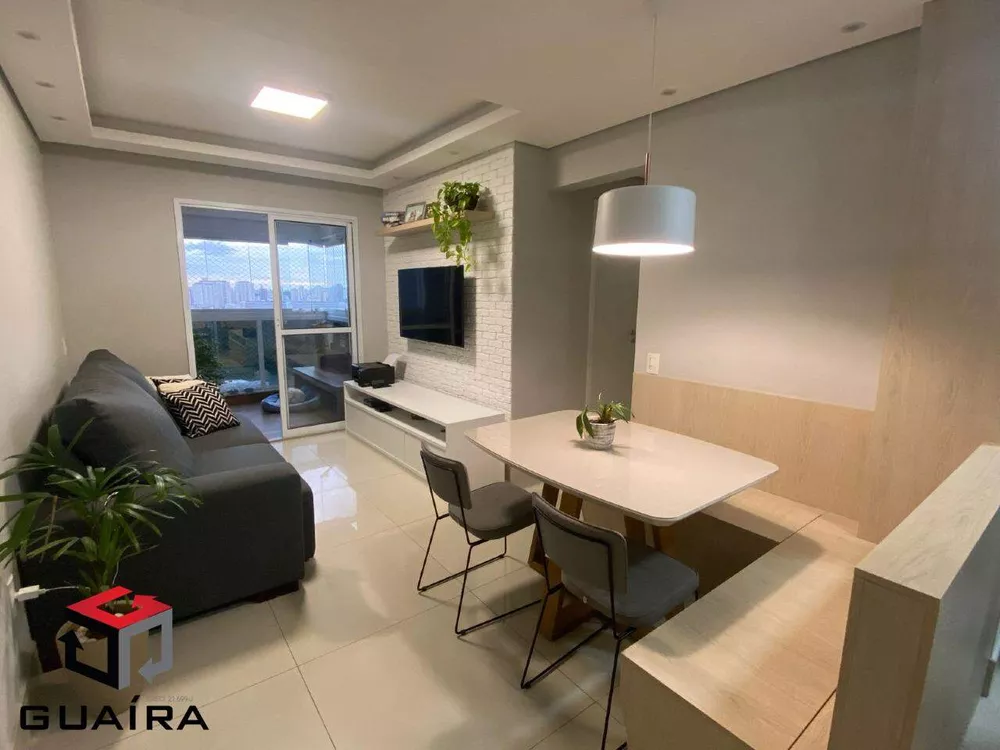 Apartamento à venda com 2 quartos, 63m² - Foto 1