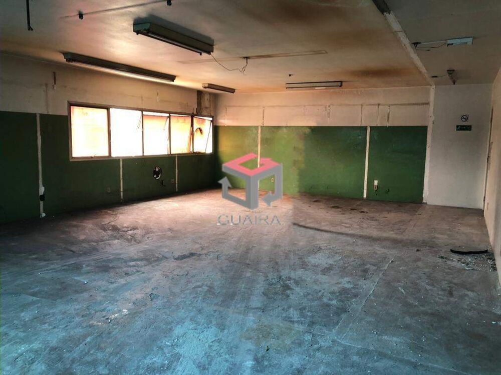 Depósito-Galpão-Armazém para alugar, 550m² - Foto 1