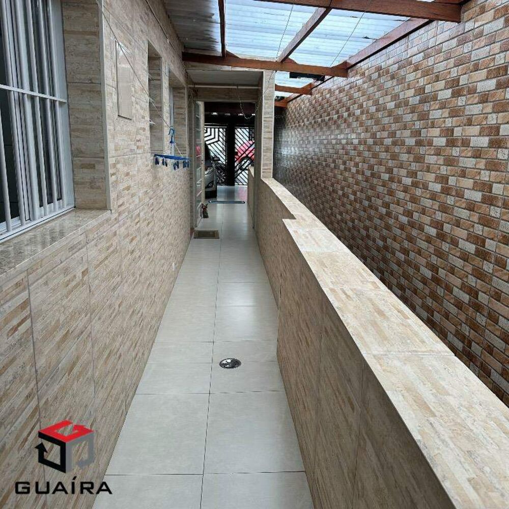 Casa à venda com 4 quartos, 153m² - Foto 3