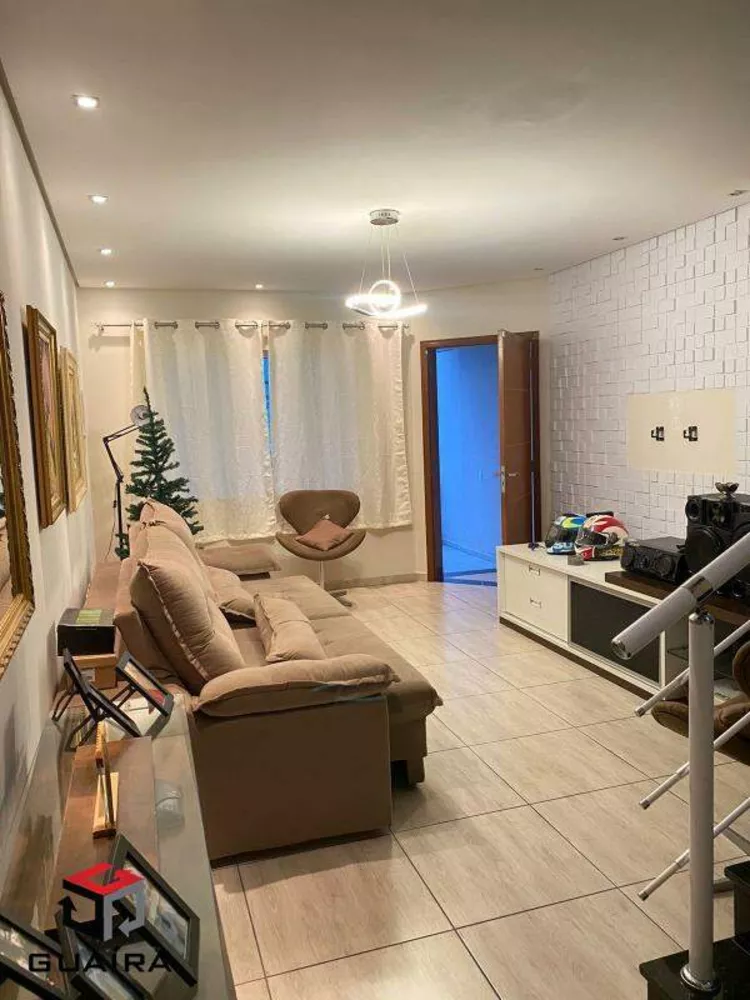 Sobrado à venda com 3 quartos, 176m² - Foto 1