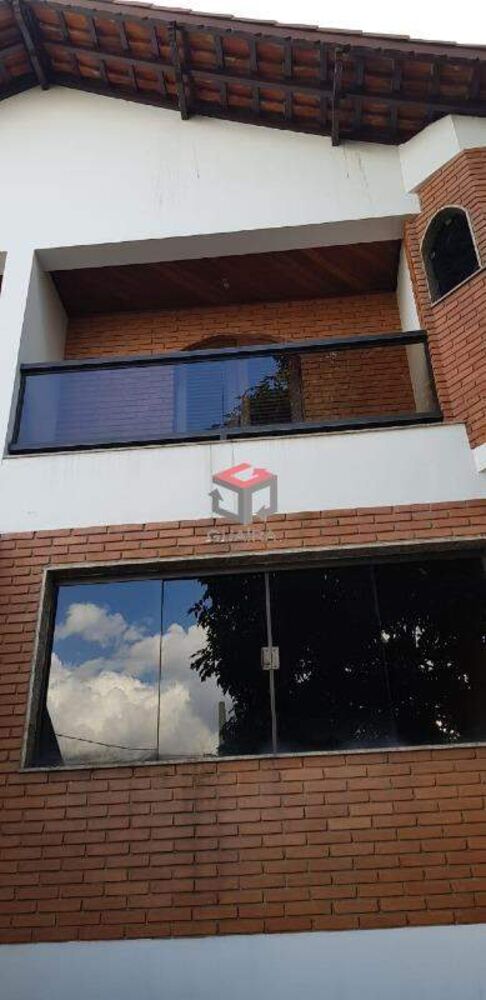 Sobrado à venda com 3 quartos, 250m² - Foto 2