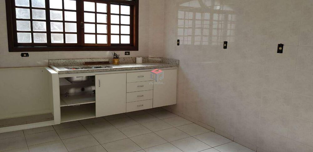 Sobrado à venda com 3 quartos, 250m² - Foto 5