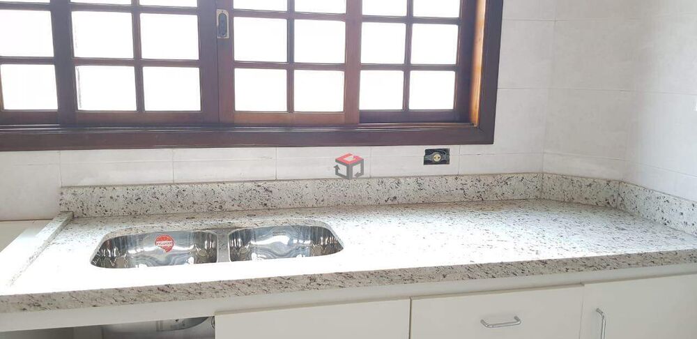 Sobrado à venda com 3 quartos, 250m² - Foto 6