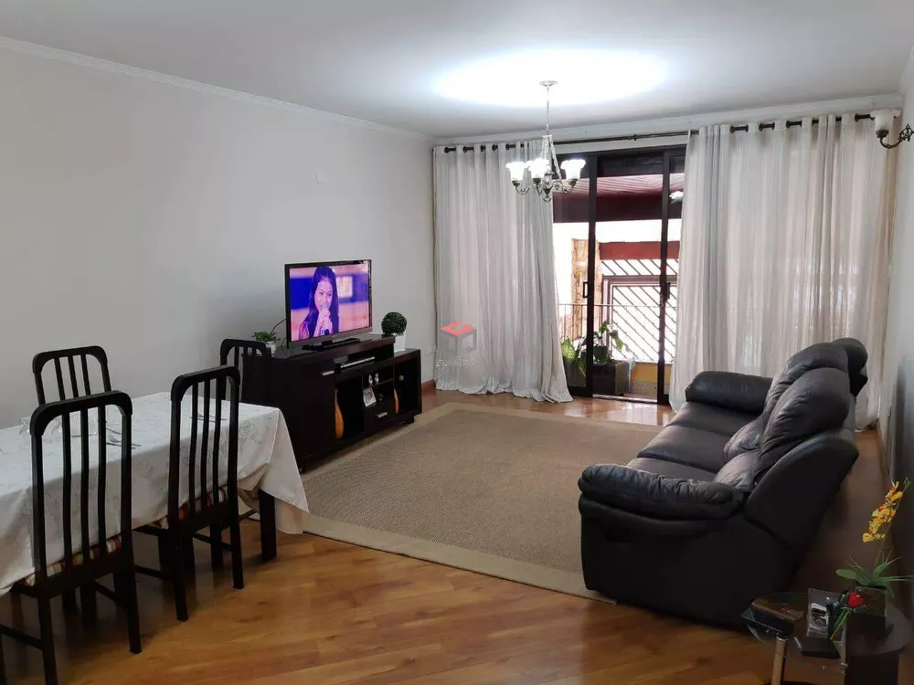 Sobrado à venda com 3 quartos, 267m² - Foto 1