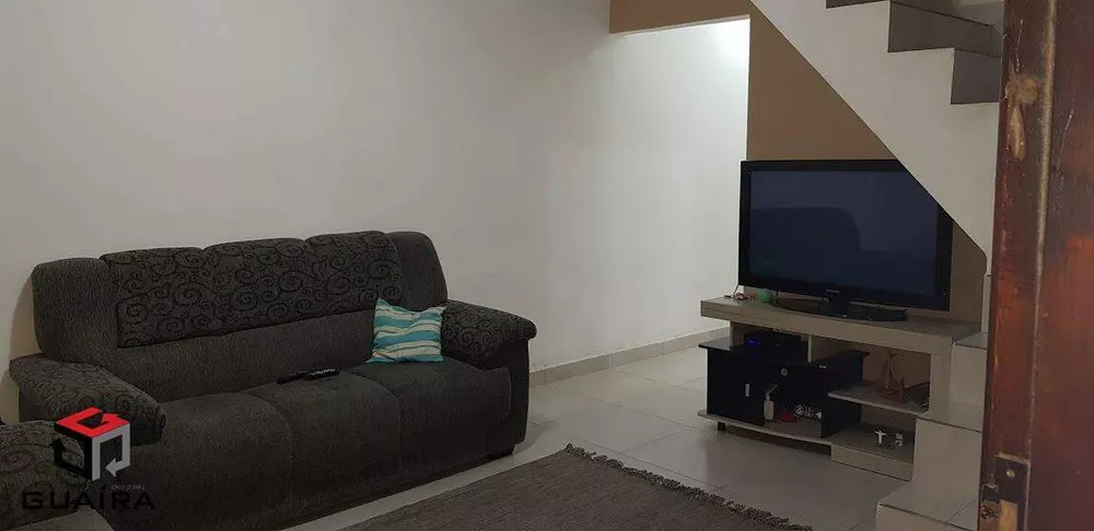 Sobrado à venda com 4 quartos, 240m² - Foto 1