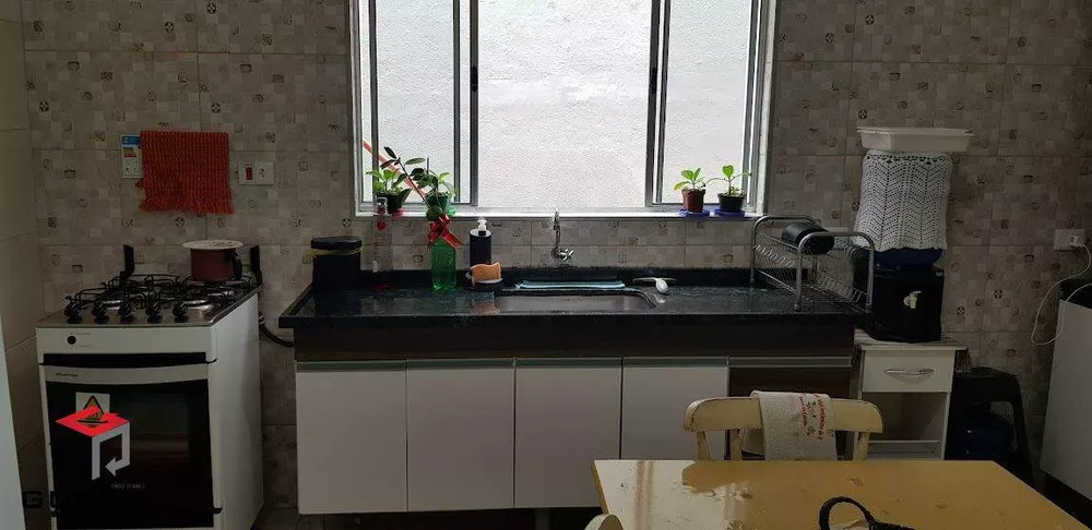 Sobrado à venda com 4 quartos, 240m² - Foto 4