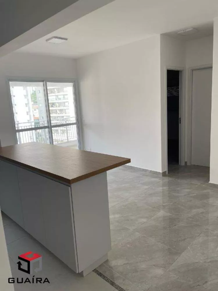 Apartamento à venda com 2 quartos, 66m² - Foto 2