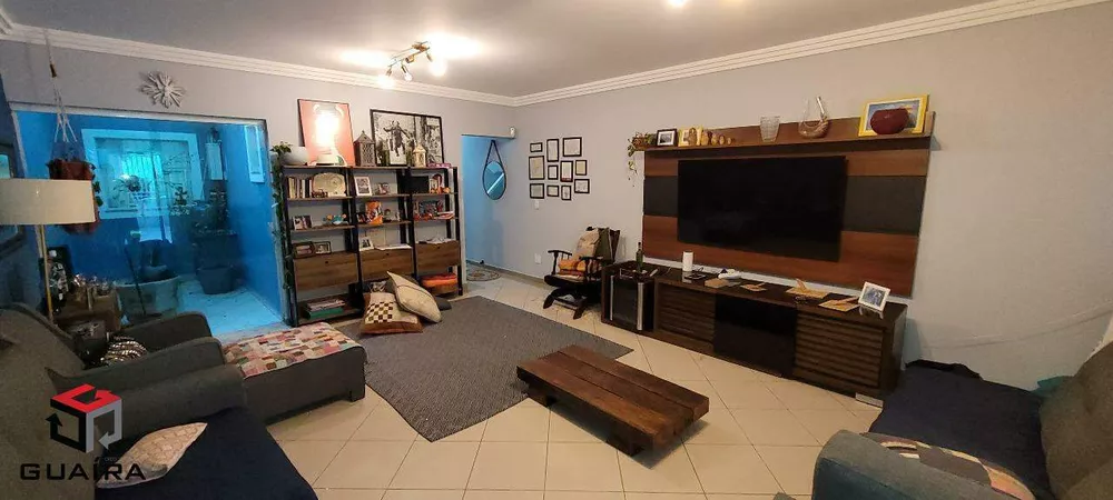 Sobrado à venda com 3 quartos, 186m² - Foto 1