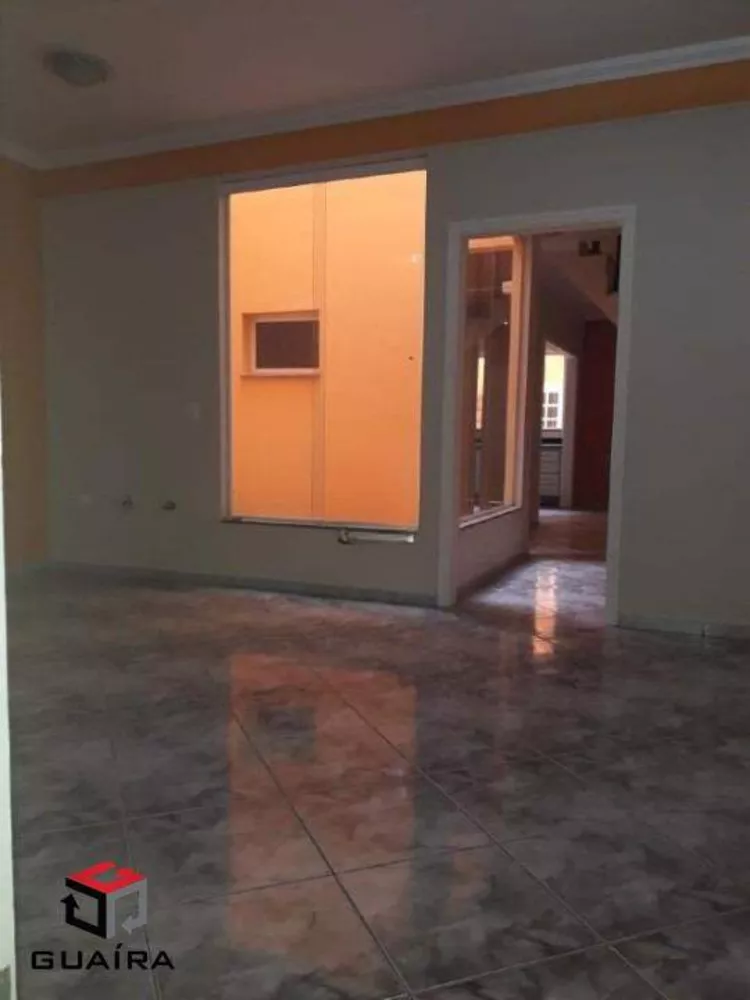 Sobrado à venda com 3 quartos, 263m² - Foto 2