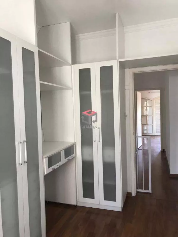 Sobrado à venda com 3 quartos, 245m² - Foto 4