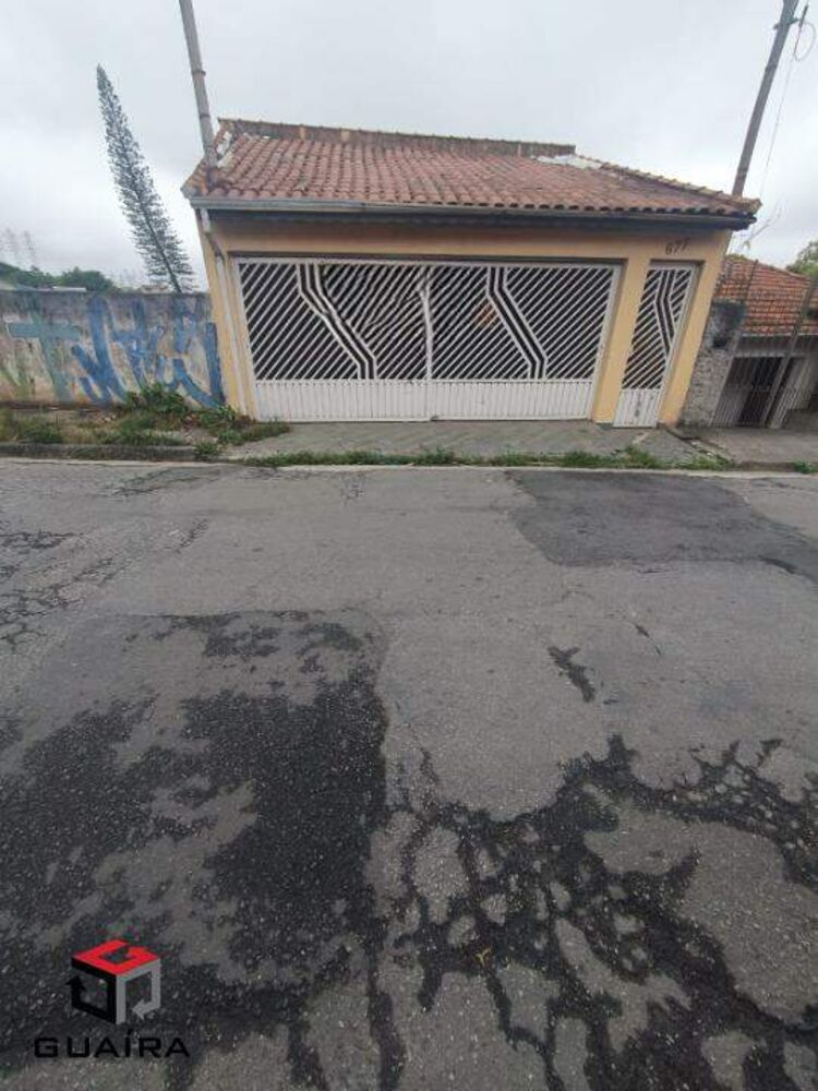 Casa à venda com 2 quartos, 100m² - Foto 1