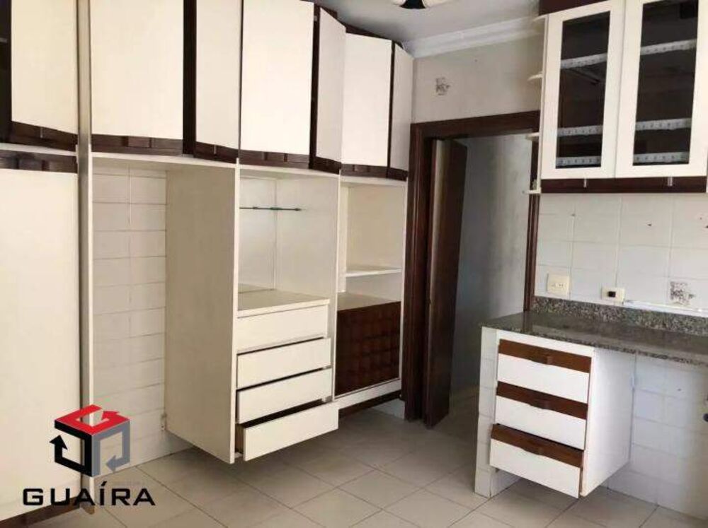 Apartamento à venda com 3 quartos, 138m² - Foto 3
