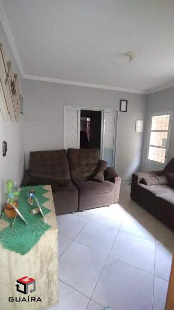 Casa para alugar com 4 quartos, 139m² - Foto 1