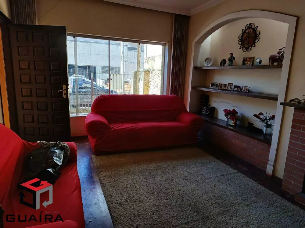 Casa à venda com 4 quartos, 180m² - Foto 1