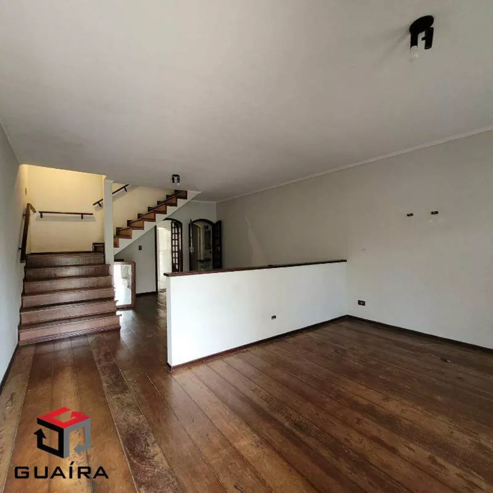 Sobrado à venda com 3 quartos, 226m² - Foto 2