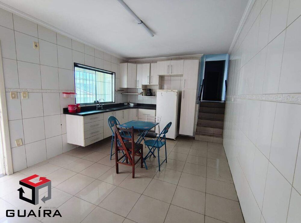 Casa à venda com 4 quartos, 173m² - Foto 1