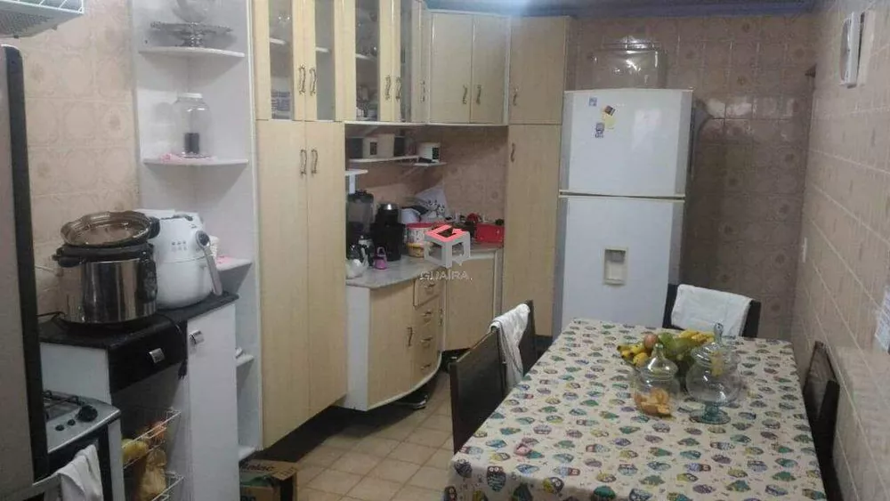 Casa à venda com 4 quartos, 196m² - Foto 6