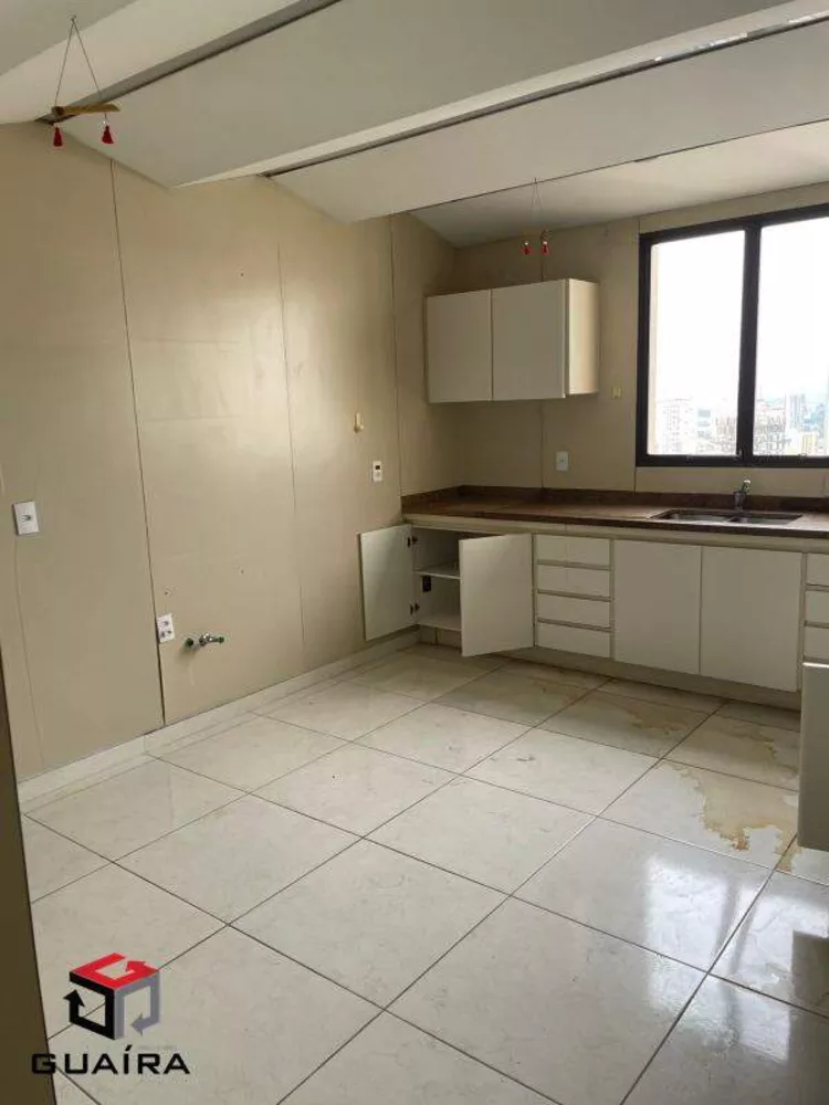 Apartamento para alugar com 4 quartos, 340m² - Foto 8