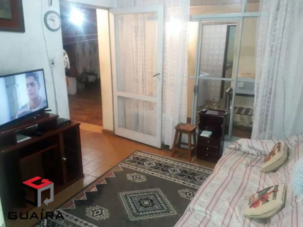 Sobrado à venda com 3 quartos, 220m² - Foto 1