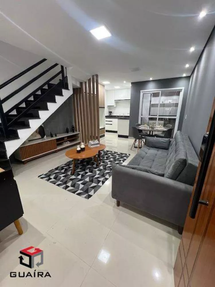 Sobrado à venda com 2 quartos, 94m² - Foto 1