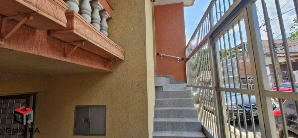 Sobrado à venda com 3 quartos, 208m² - Foto 1