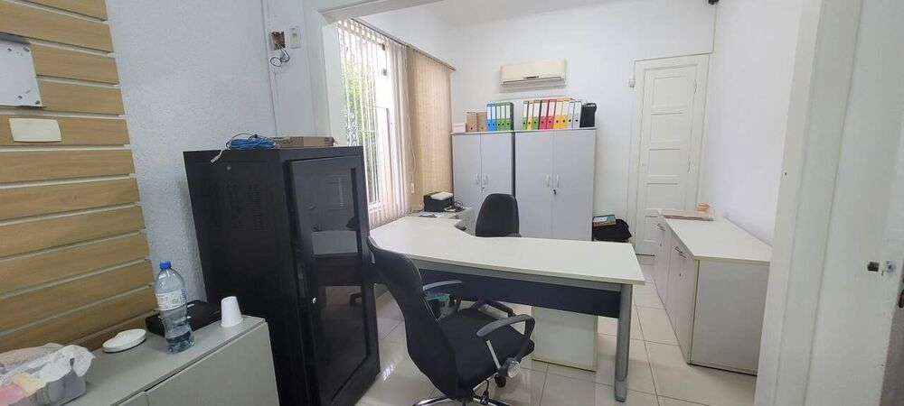 Sobrado à venda com 4 quartos, 264m² - Foto 2