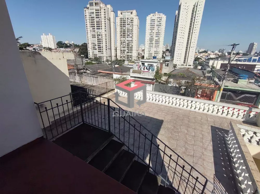 Sobrado à venda com 2 quartos, 214m² - Foto 3