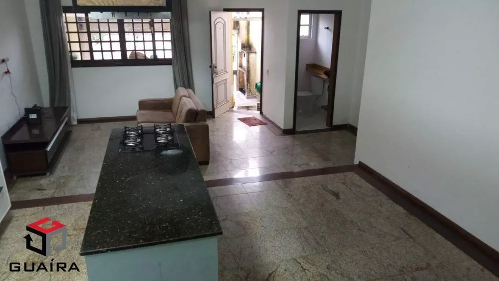 Sobrado para alugar com 3 quartos, 180m² - Foto 1