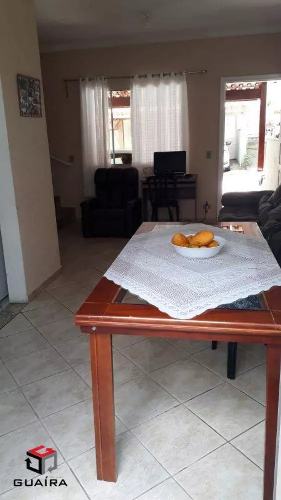 Sobrado à venda com 2 quartos, 94m² - Foto 4