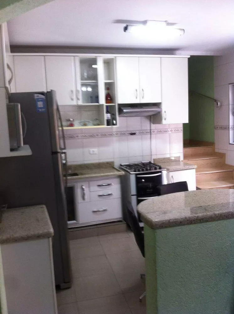 Sobrado à venda com 3 quartos, 218m² - Foto 4