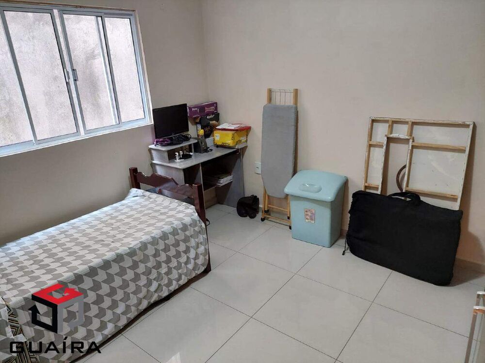 Sobrado à venda com 3 quartos, 178m² - Foto 1