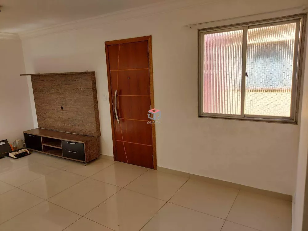 Apartamento à venda com 2 quartos, 62m² - Foto 4