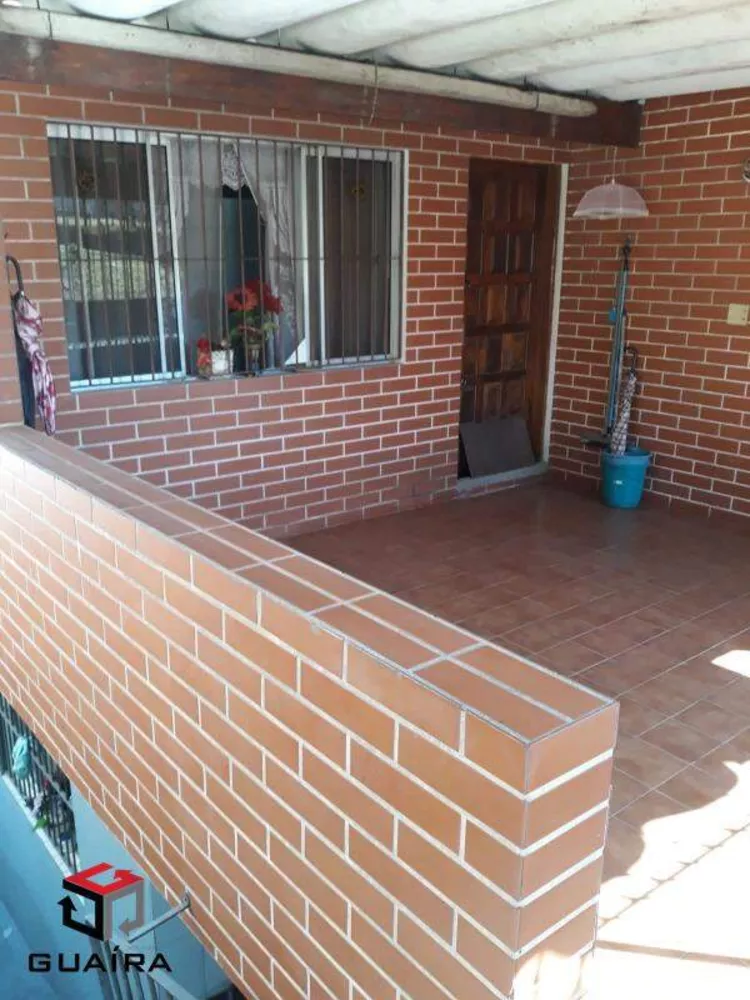 Sobrado à venda com 2 quartos, 176m² - Foto 2