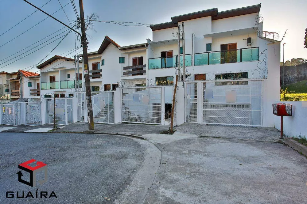 Sobrado à venda com 3 quartos, 250m² - Foto 2