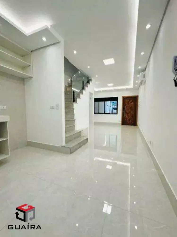 Sobrado à venda com 3 quartos, 160m² - Foto 1