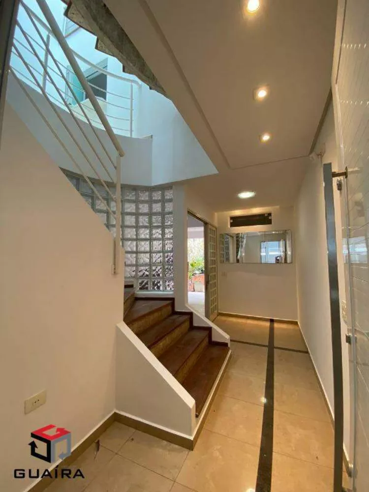 Sobrado à venda com 2 quartos, 230m² - Foto 3