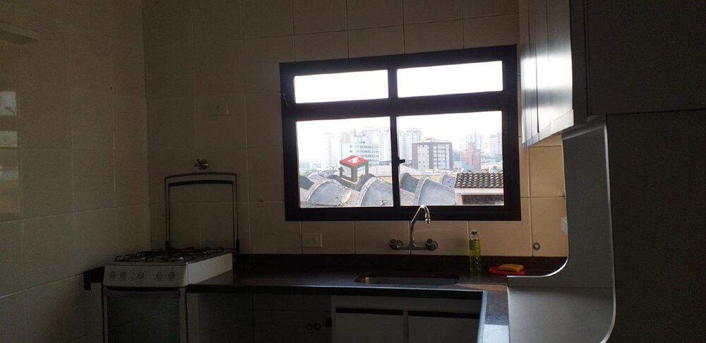 Sobrado à venda com 4 quartos, 255m² - Foto 1