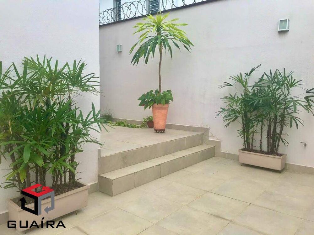 Sobrado à venda com 4 quartos, 250m² - Foto 2