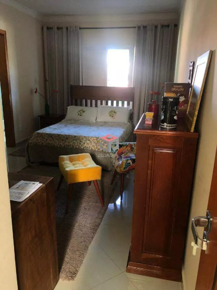 Sobrado à venda com 3 quartos, 300m² - Foto 11