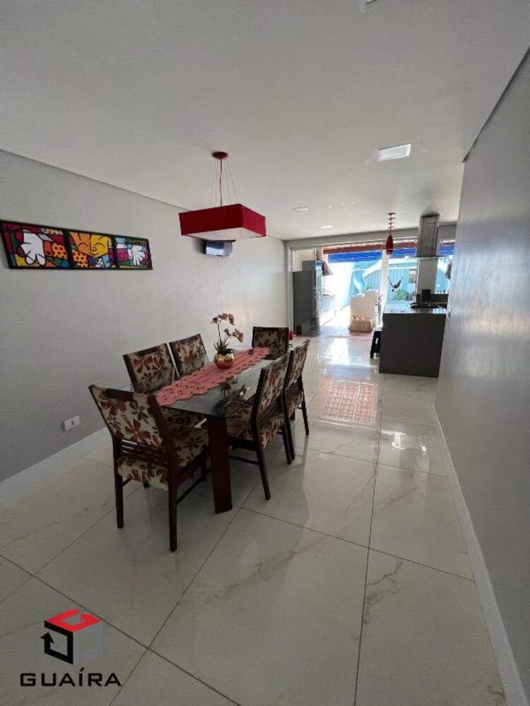 Sobrado à venda com 3 quartos, 275m² - Foto 1