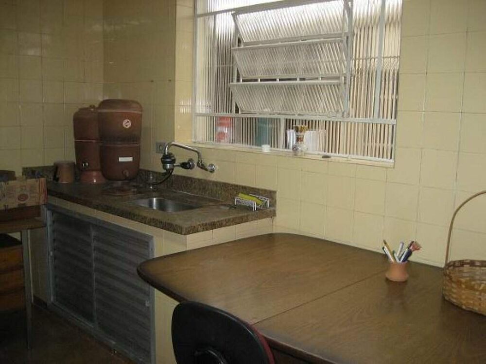 Sobrado à venda com 4 quartos, 250m² - Foto 2