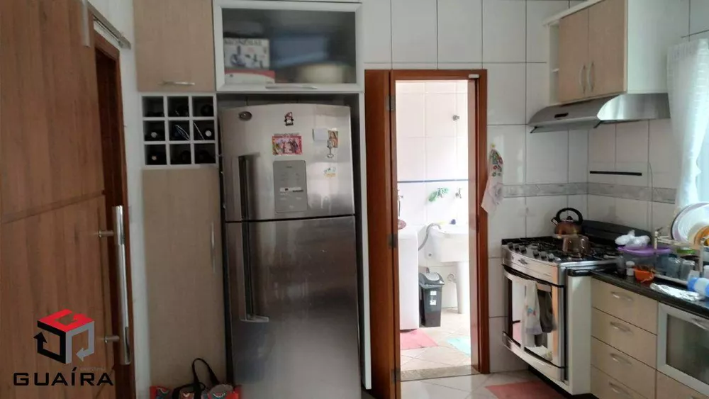 Sobrado à venda com 3 quartos, 200m² - Foto 3