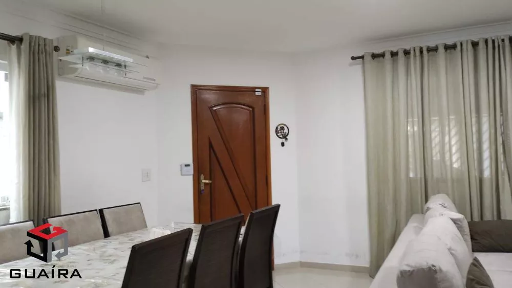 Sobrado à venda com 3 quartos, 200m² - Foto 2