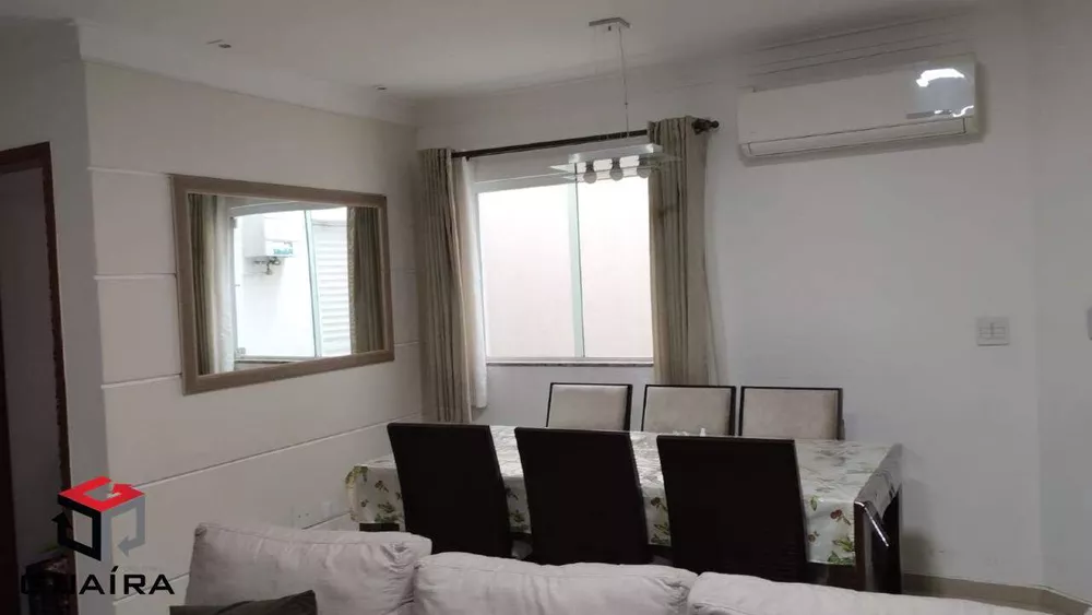 Sobrado à venda com 3 quartos, 200m² - Foto 1