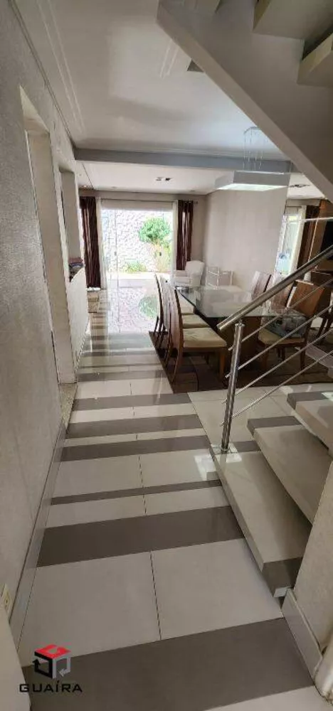 Sobrado à venda com 3 quartos, 230m² - Foto 2