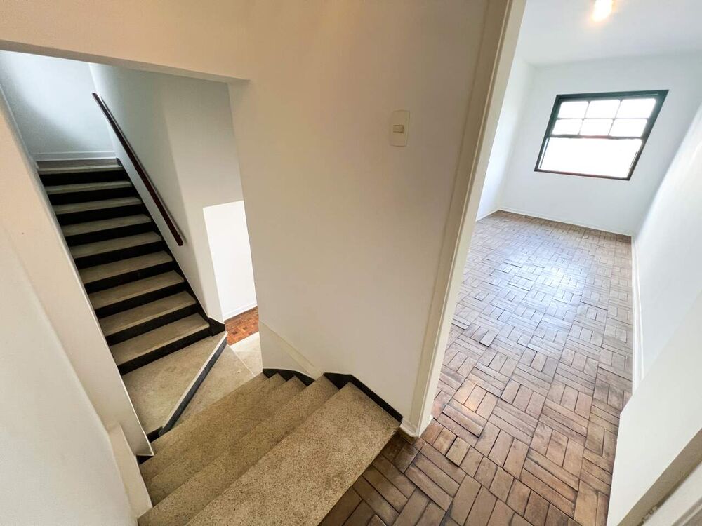 Sobrado à venda com 4 quartos, 138m² - Foto 2